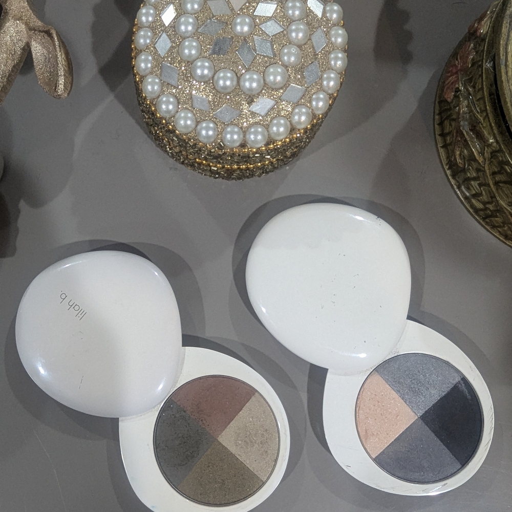 Lilah B. Eye Quad Palette - Earthy and Smoky Tones